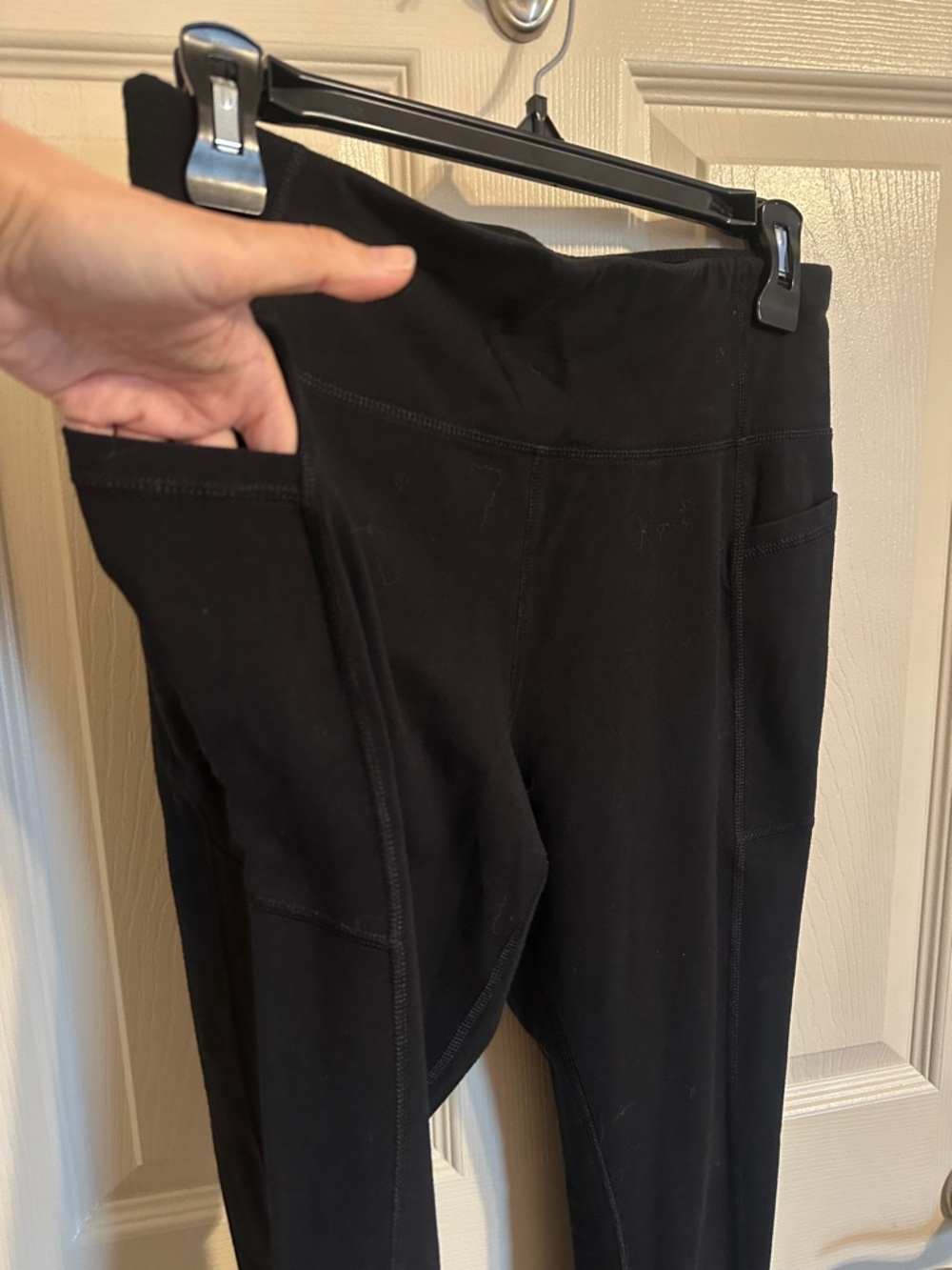 Athletic Works Women's High-Rise Pocket Leggings, Black, Sz M (8-10) - Picture 3 of 7